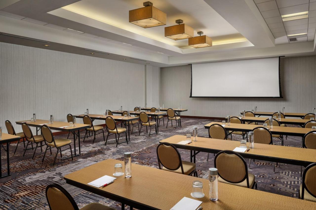 Minneapolis Marriott Northwest Brooklyn Park Exterior foto