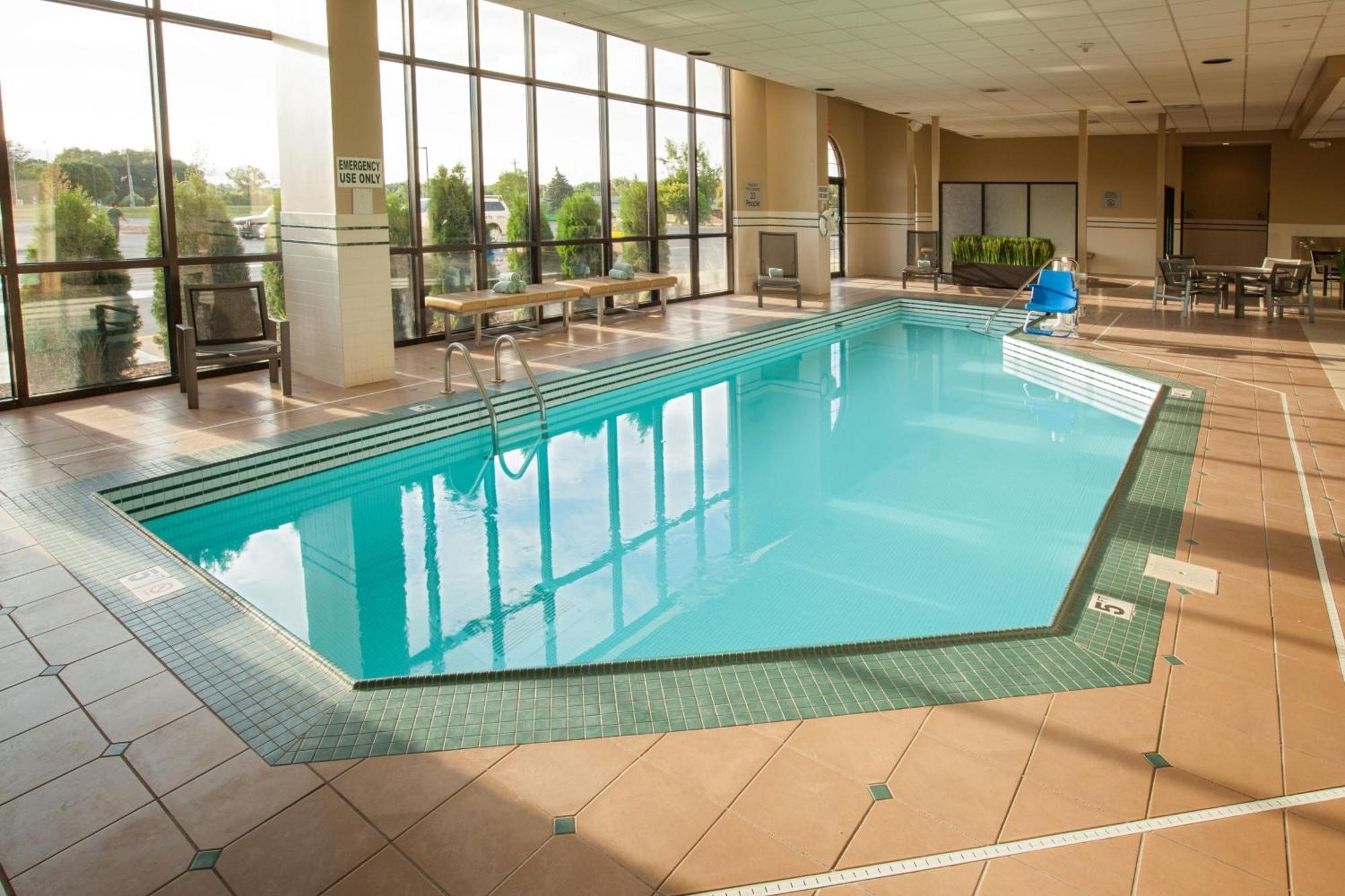 Minneapolis Marriott Northwest Brooklyn Park Exterior foto